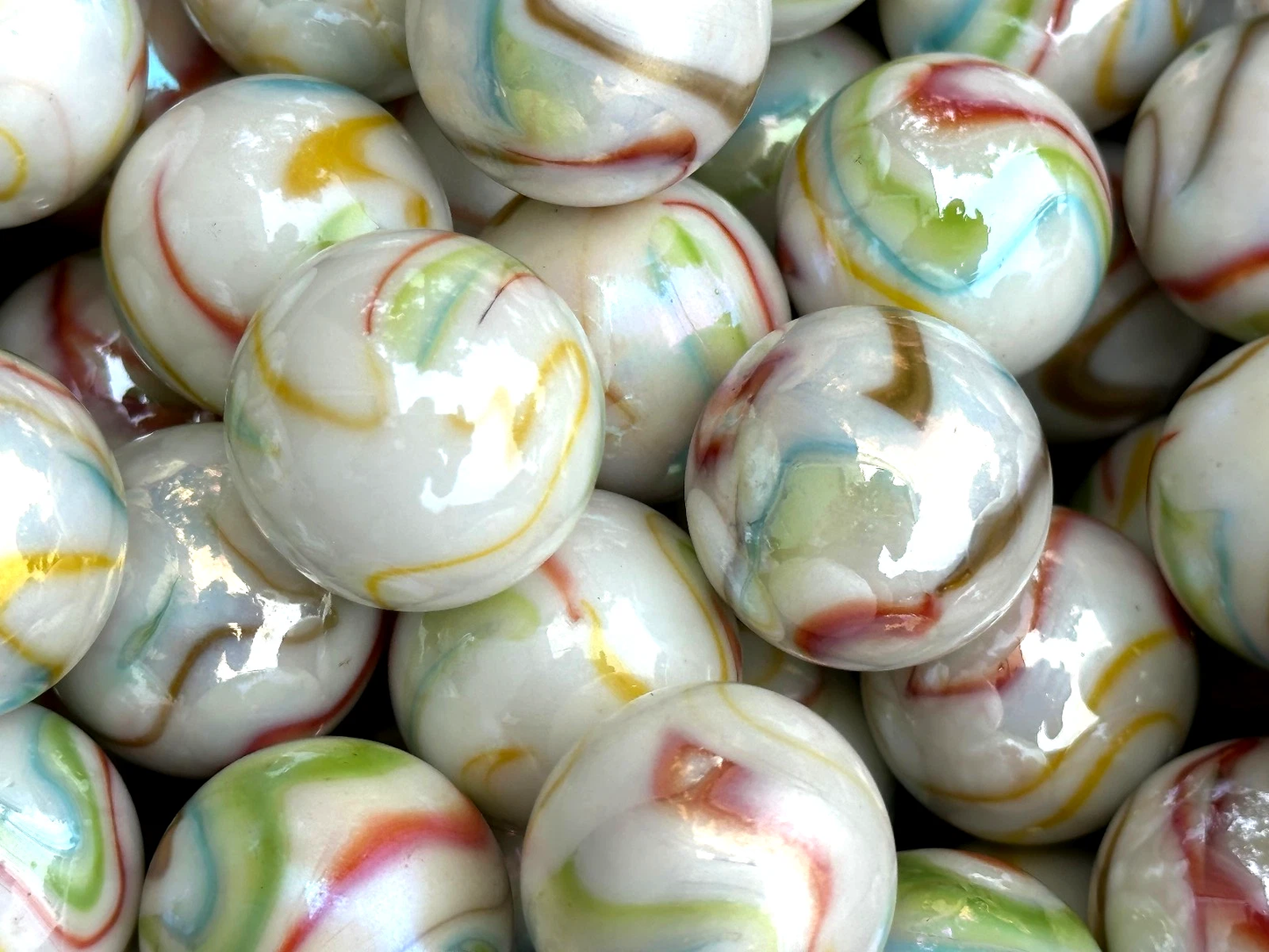 (Lot of 5) PANAMERICAN White/Red/Green/Blue/Yellow Iridescent Glass Marbles 22mm (7/8 inch) SHOOTER Taw Lot