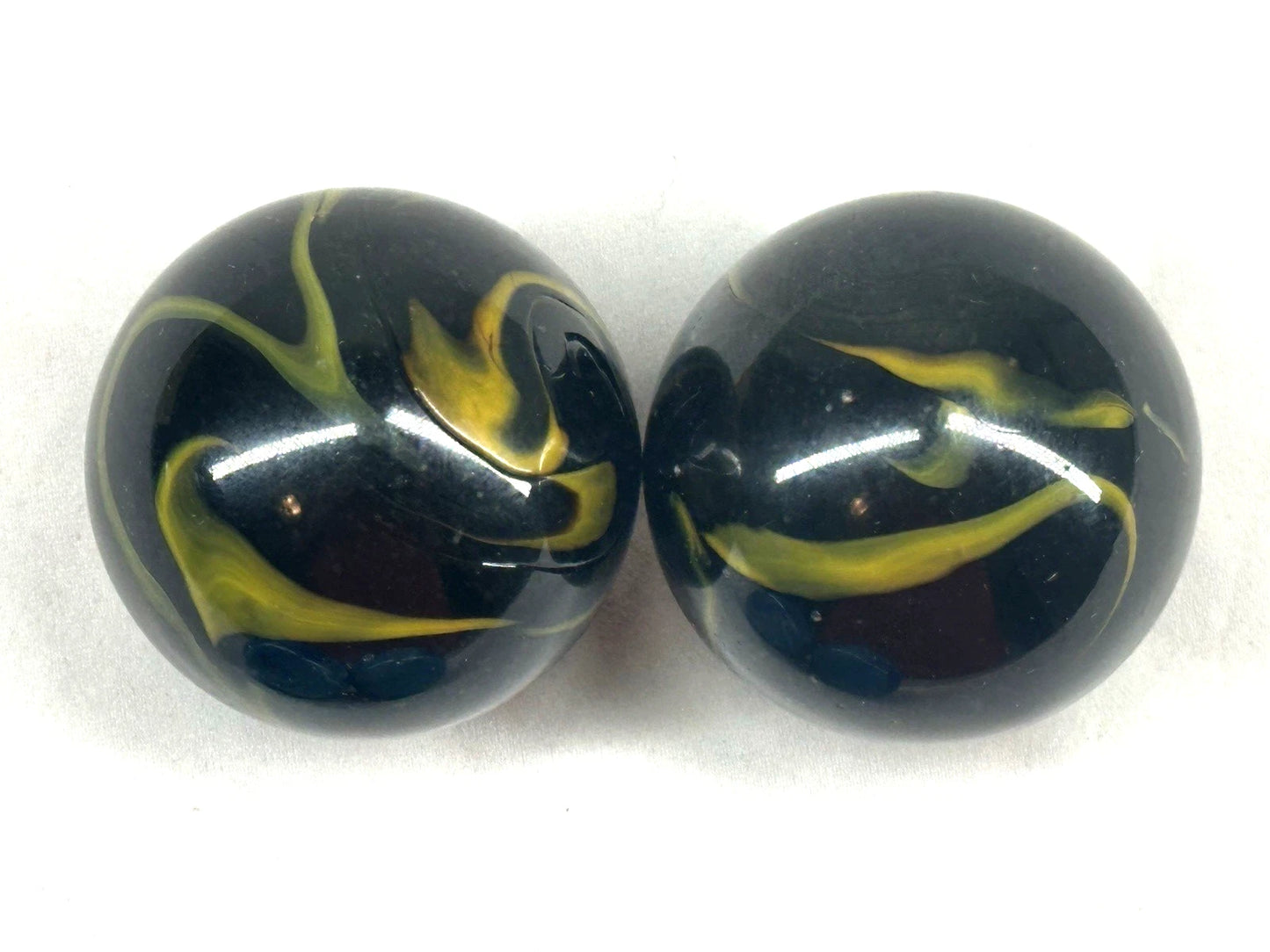 2 MAMMOTH 42mm POISON DART FROG Glass Marbles