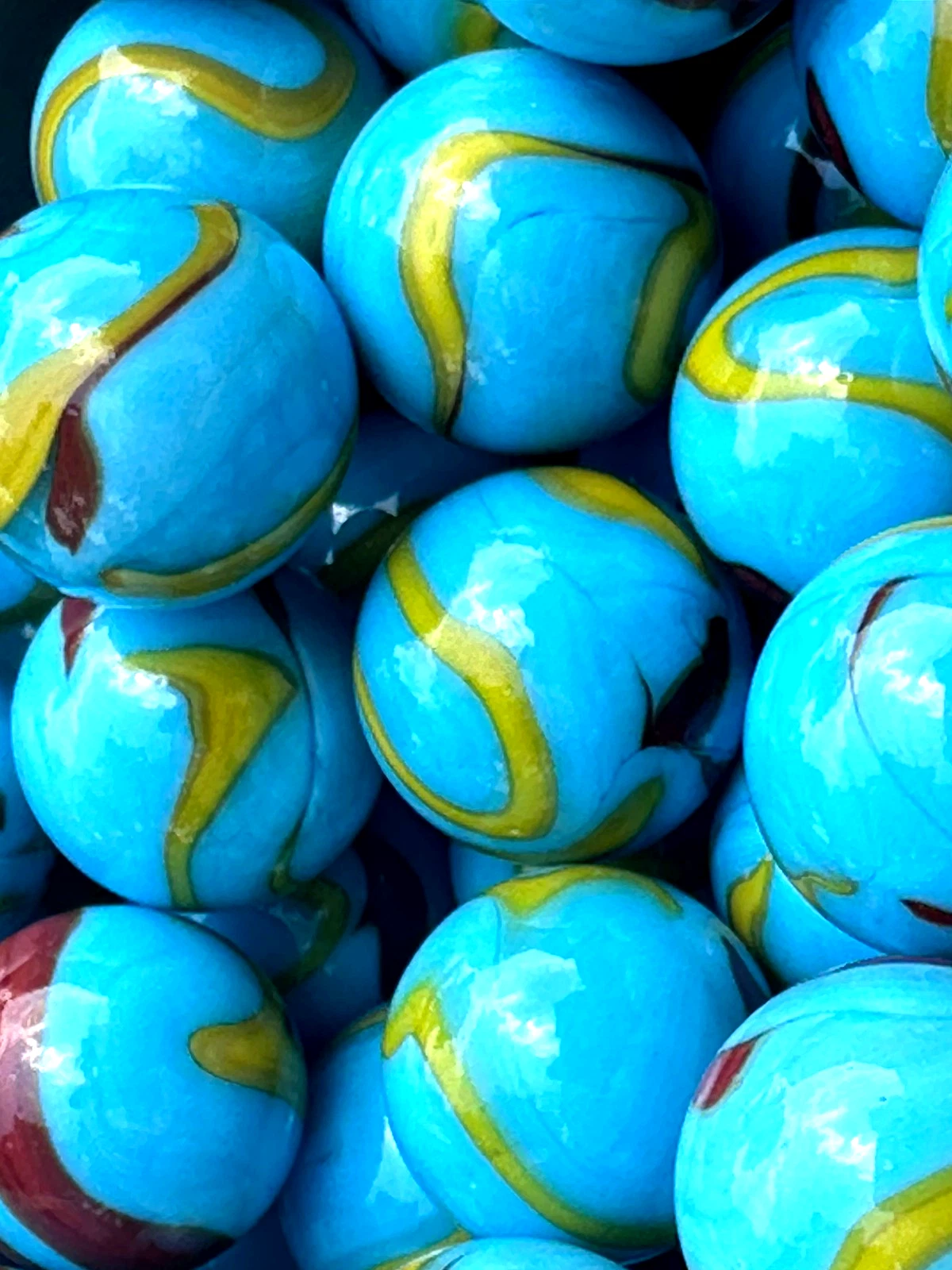 (Lot of 10) SERPENT Blue/Yellow/Red Swirl Glass Marbles 22mm (7/8 inch) SHOOTER Taw Lot