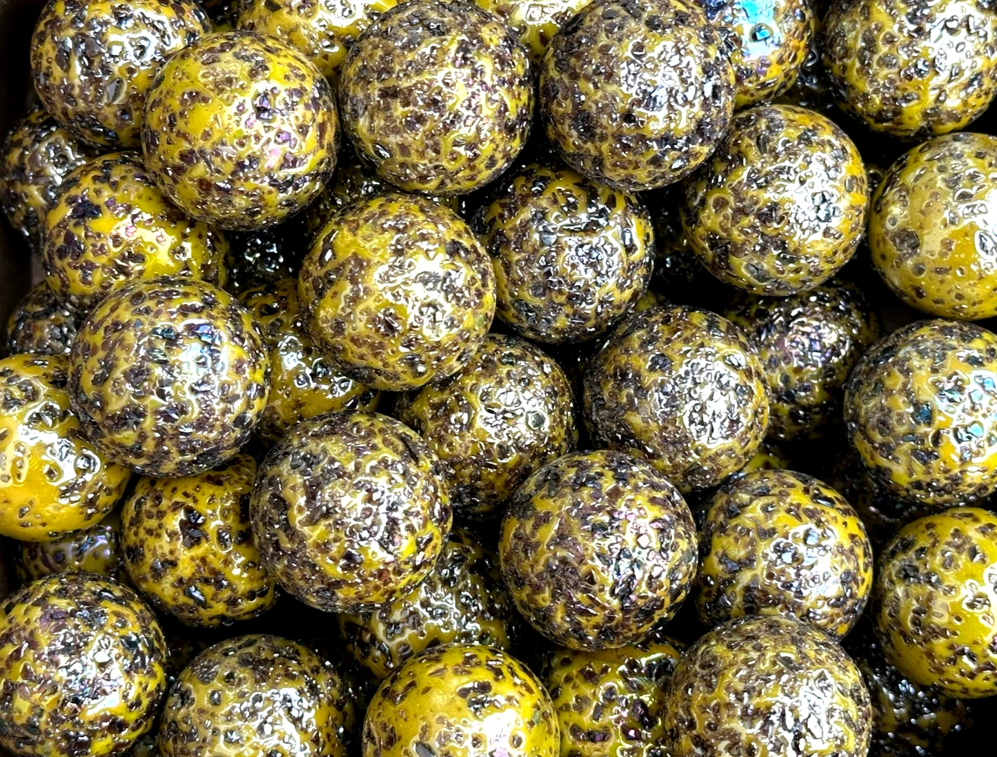 (Lot of 5) SPINOSAURUS Yellow/brown Confetti Swirl Glass Marbles 22mm (7/8 inch) SHOOTER Taw Lot
