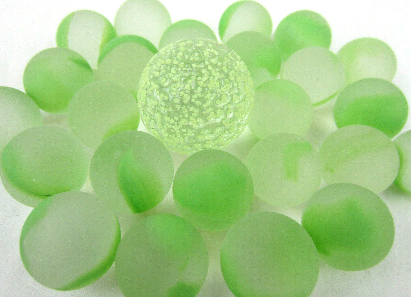 big-game-toys-25pc-moon-glow-glass-marbles