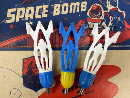 3x NOS Vintage Cap Bomb Rockets Space Toy Moon Astronaut Royal Tot Plastic USA
