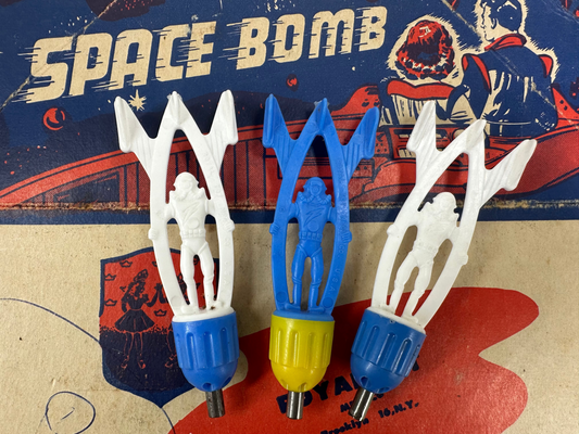 3x NOS Vintage Cap Bomb Rockets Space Toy Moon Astronaut Royal Tot Plastic USA