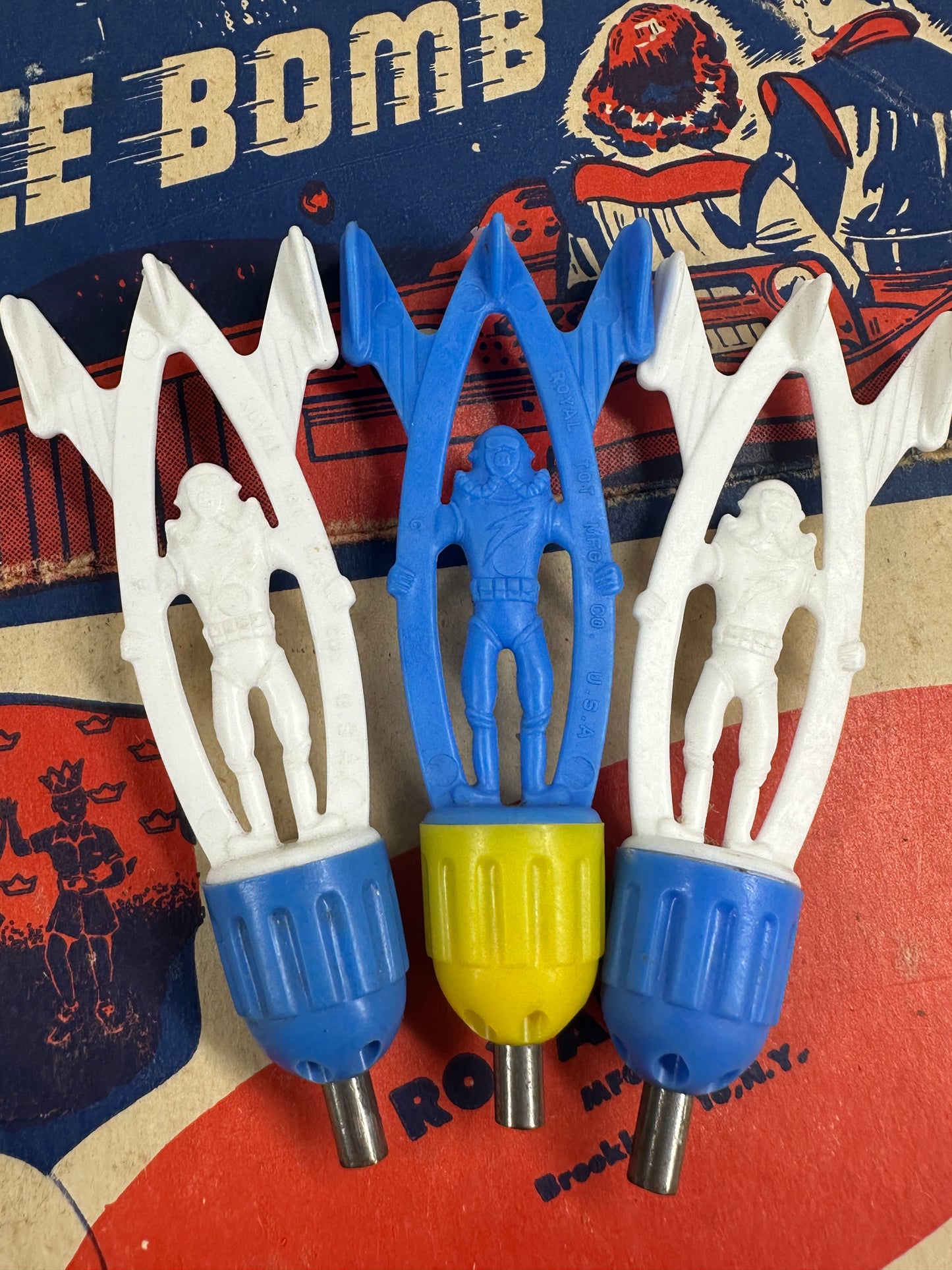 3x NOS Vintage Cap Bomb Rockets Space Toy Moon Astronaut Royal Tot Plastic USA