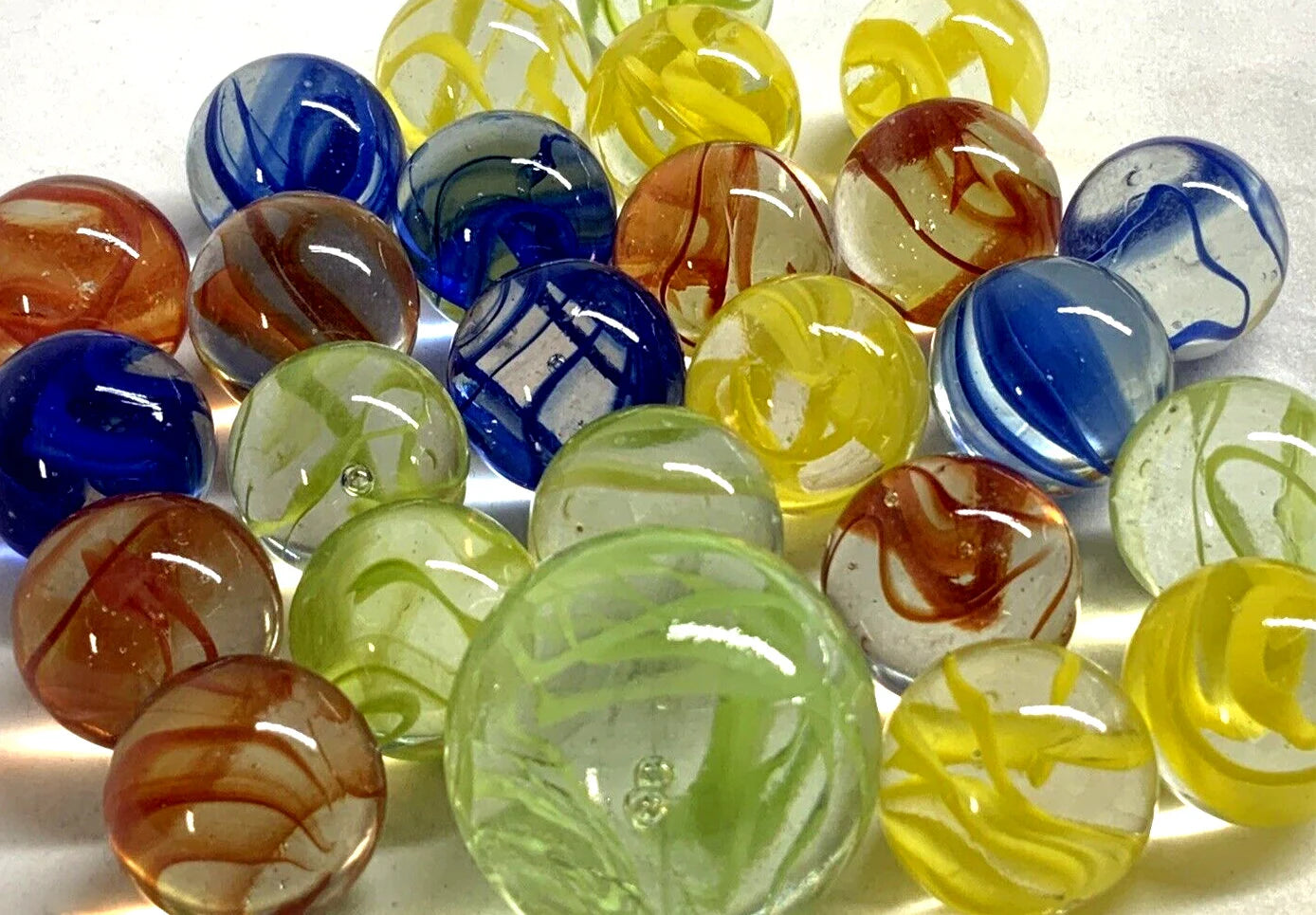 25 Glass Marbles Spiral Galaxy Confetti Spaghetti Cat Eye Red/Yellow/Blue/Green Cats Eyes Pack Shooter