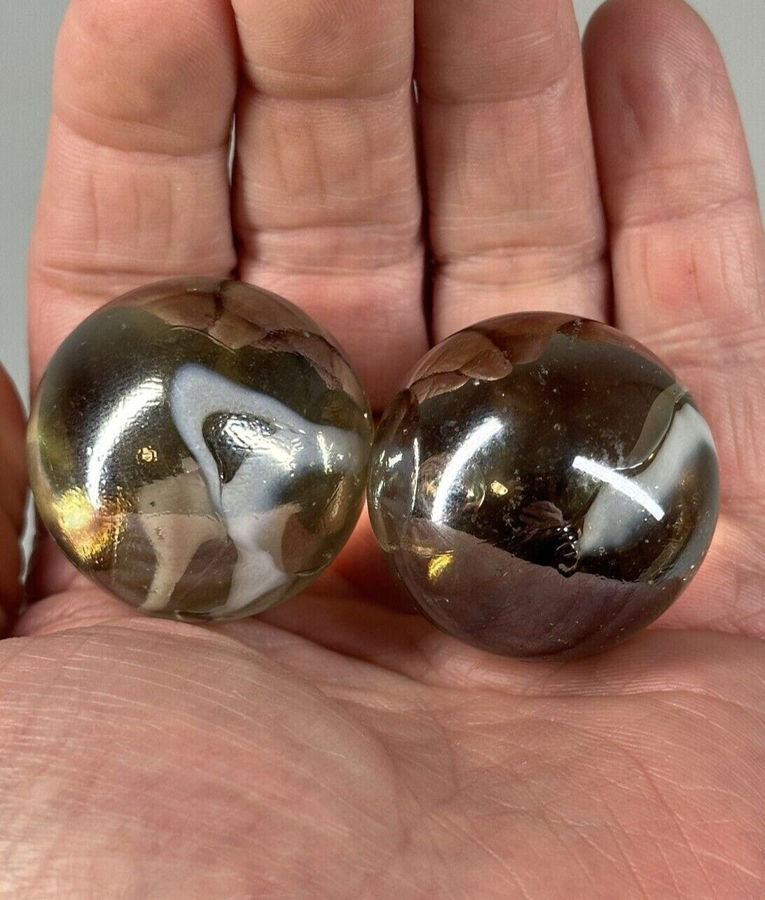 2 boulders 35mm POLAR BEAR Marbles Swirl White/Brown Glass LARGE
