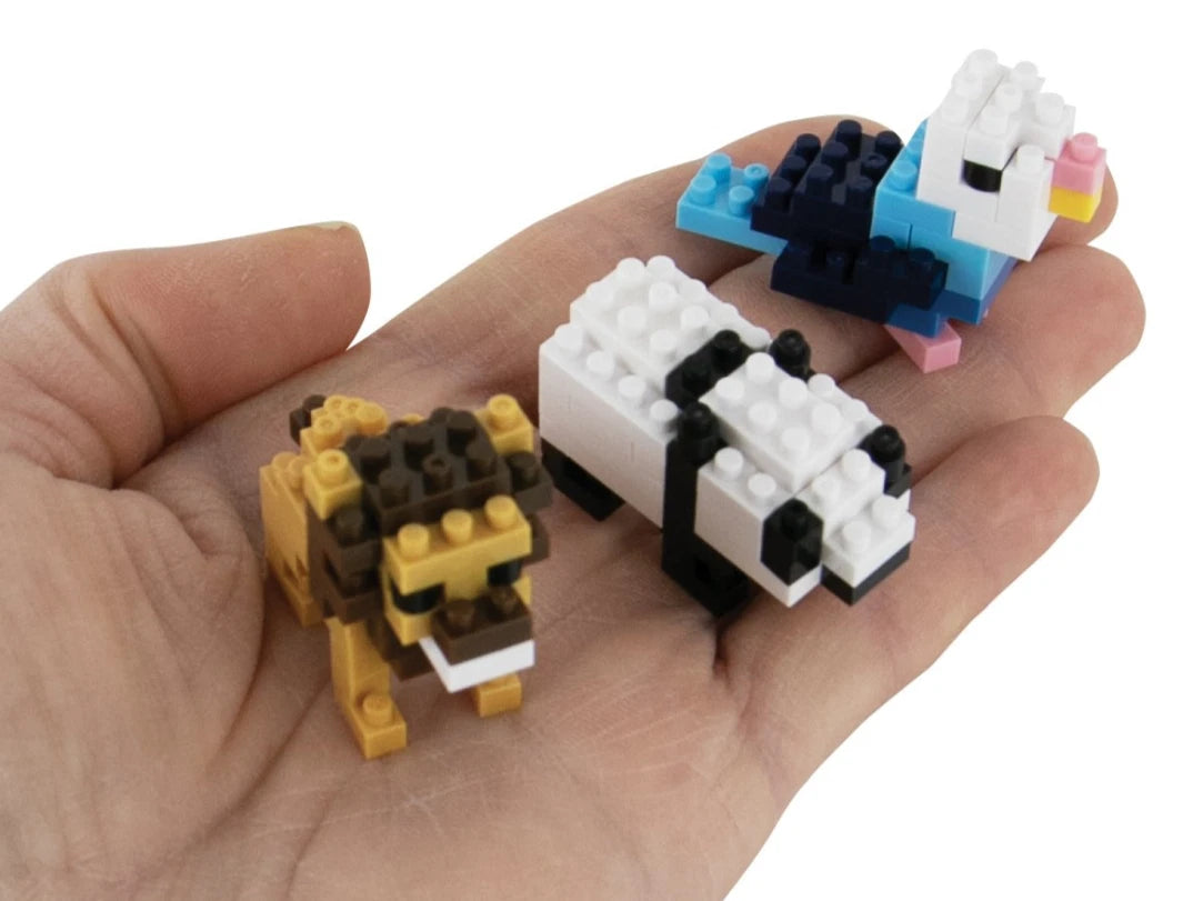 (1 pack) World's Smallest NANO BLOCK Panda, Lion, Parakeet Construction Toy Random