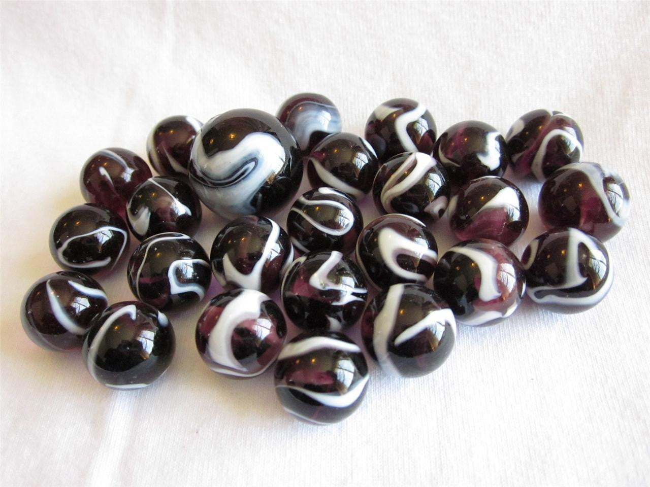 25-clownfish-glass-marbles