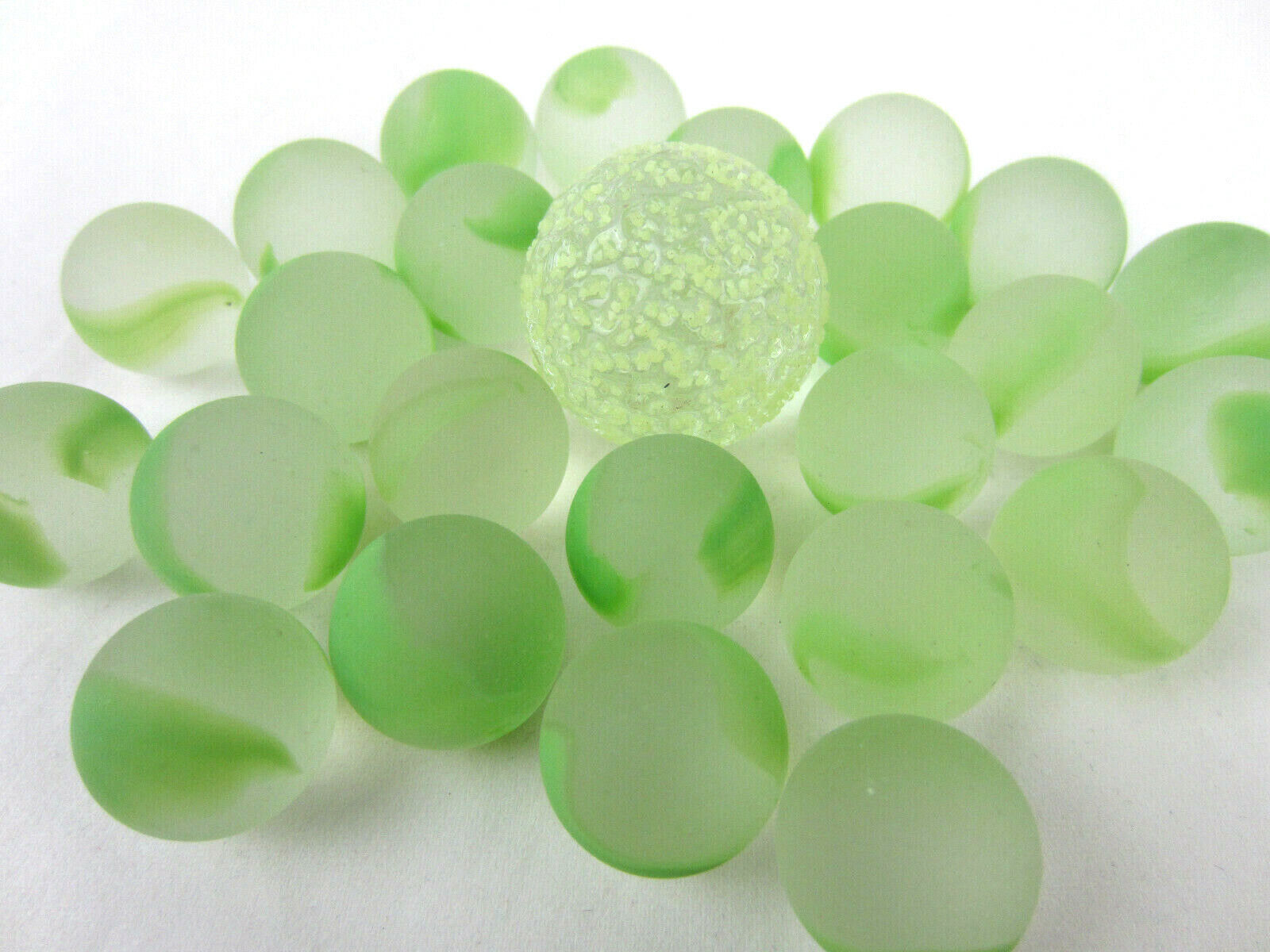big-game-toys-25pc-moon-glow-glass-marbles